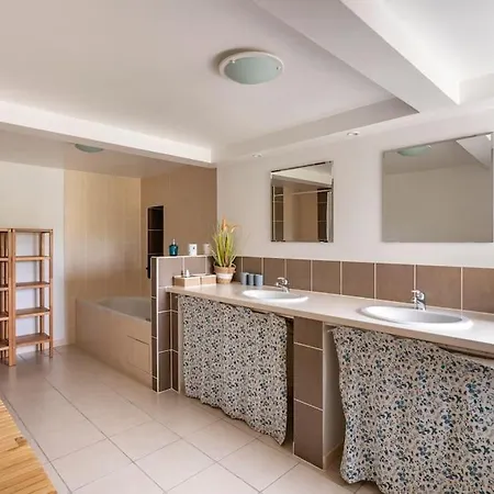 La Grange Des Davids Mas En Provence Holiday home *